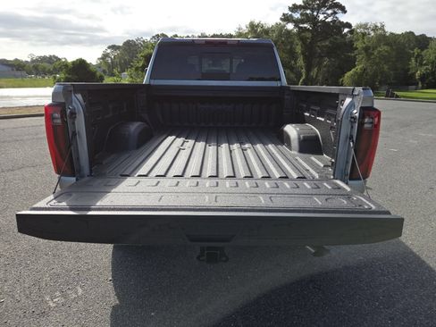 New 2026 GMC Sierra 2500 SLT w/ SLT Premium Package AWD/4WD image 22