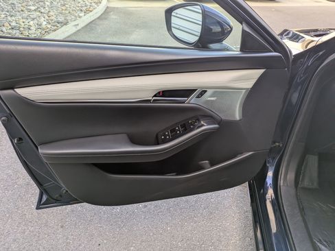 Used 2020 MAZDA MAZDA3 AWD Sedan w/ Premium Package image 13