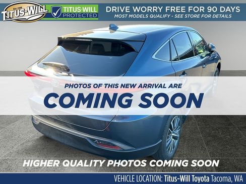 Used 2021 Toyota Venza LE image 4