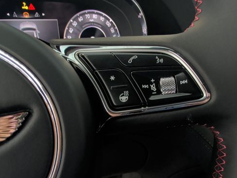 New 2026 Bentley Bentayga AWD/4WD image 27