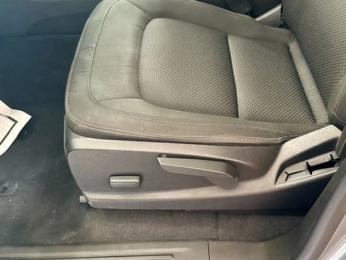 Used 2021 Chevrolet Colorado LT w/ LT Convenience Package AWD/4WD image 19