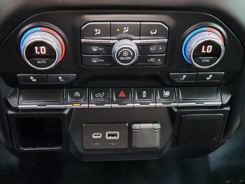 Used 2020 Chevrolet Silverado 1500 LT w/ Texas Edition RWD image 21