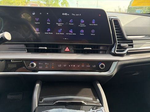 Used 2023 Kia Sportage EX w/ EX Premium Package AWD/4WD image 19