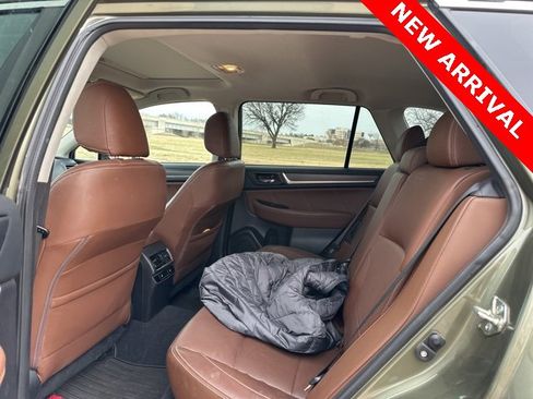 Used 2017 Subaru Outback 2.5i Touring w/ Popular Package #5A image 17