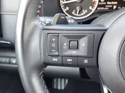 Used 2025 Nissan Pathfinder SV FWD image 27