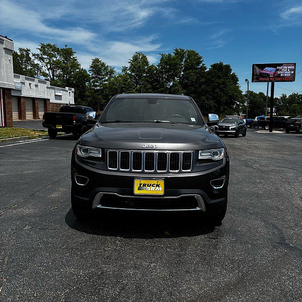 Used 2015 Jeep Grand Cherokee Limited w/ Luxury Group II AWD/4WD image 3