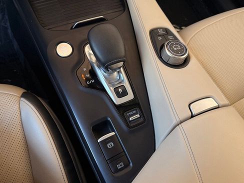 Used 2019 INFINITI QX50 Essential w/ Premium Heat Package image 24