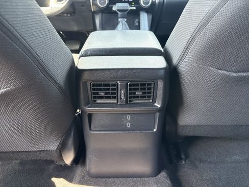 Certified 2025 Toyota 4Runner SR5 AWD/4WD image 19