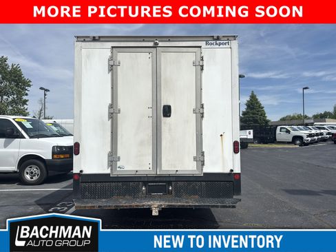Used 2022 Chevrolet Express 3500 w/ Power Convenience Package image 7