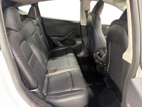 Certified 2023 Tesla Model Y Performance AWD/4WD image 11