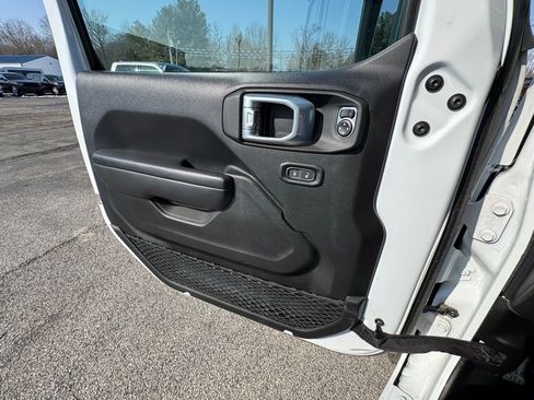 Used 2024 Jeep Wrangler Sport S image 26