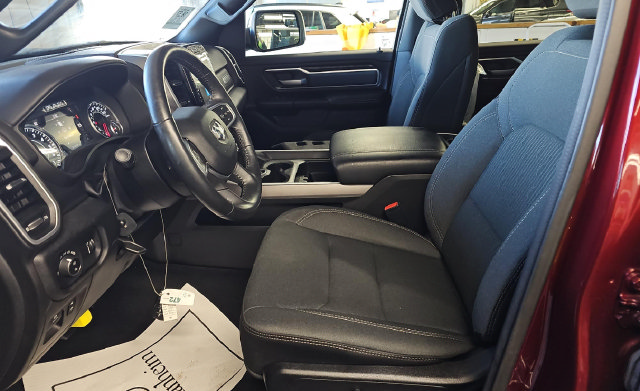Used 2022 RAM 1500 Big Horn AWD/4WD image 4