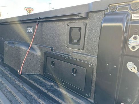 Used 2024 Toyota Tacoma TRD Off-Road image 26