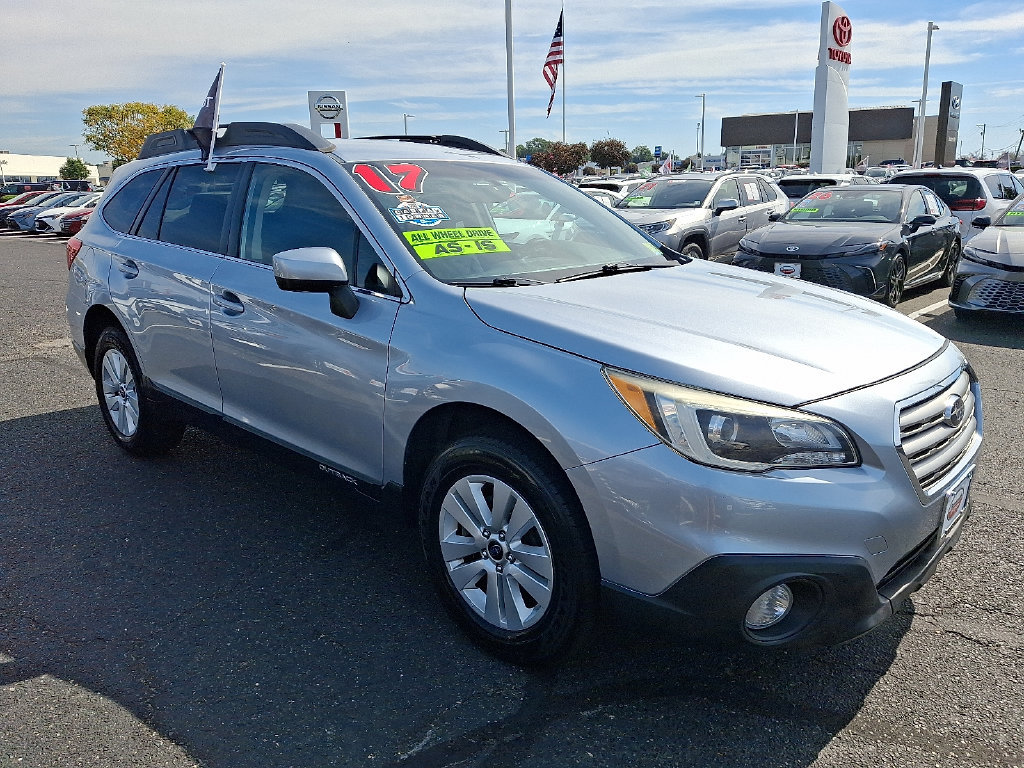 Used 2017 Subaru Outback 2.5i Premium AWD/4WD image 3