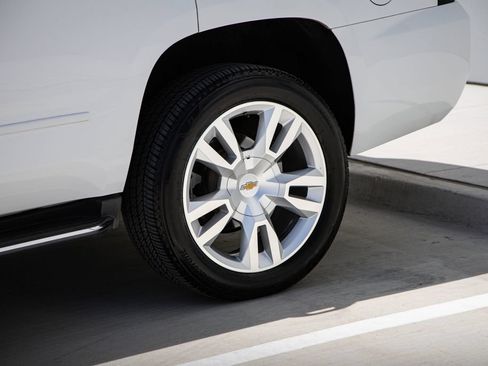 Used 2017 Chevrolet Tahoe Premier RWD image 6