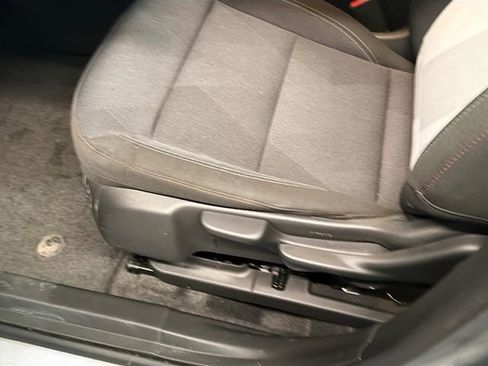 Used 2025 Chevrolet Trax RS w/ Driver Confidence Package image 18