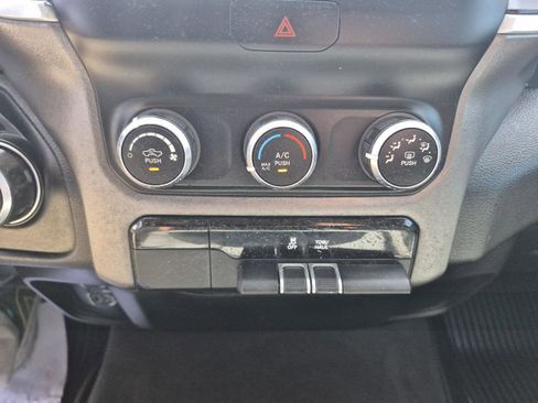 Used 2020 RAM 1500 Lone Star RWD image 7