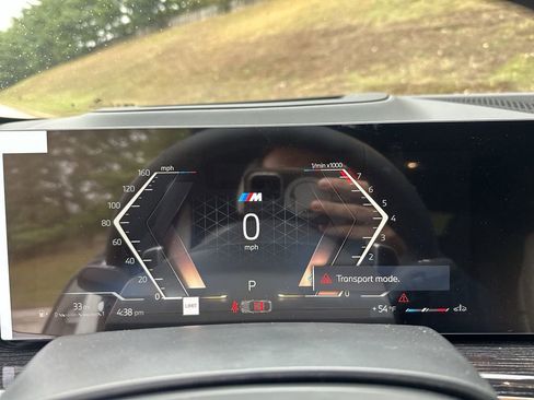 New 2026 BMW X6 xDrive40i w/ Executive Package image 19