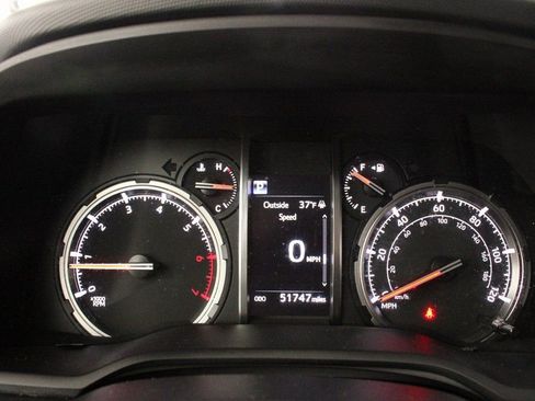 Certified 2020 Toyota 4Runner TRD Off-Road image 33