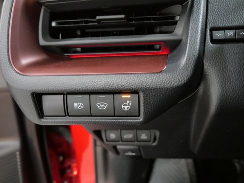 Used 2024 Toyota Prius Prime Premium image 27