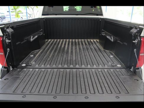 Used 2024 Toyota Tacoma SR AWD/4WD image 19