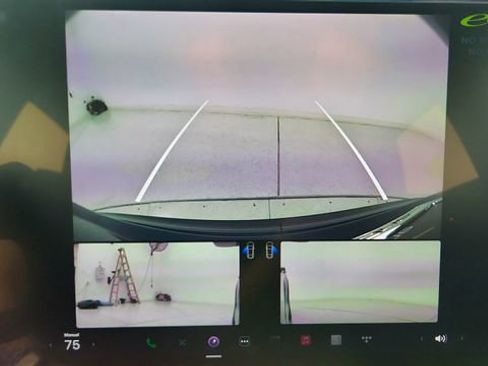 Used 2022 Tesla Model S AWD/4WD image 43