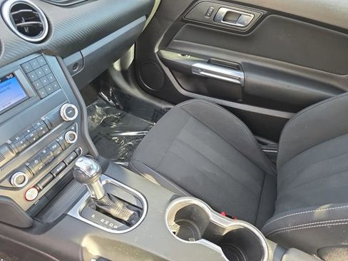 Used 2019 Ford Mustang Coupe image 24