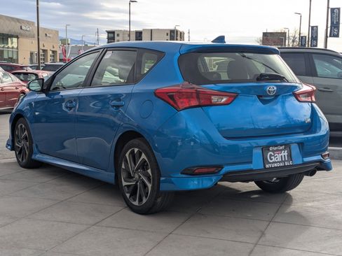 Used 2018 Toyota Corolla iM image 7