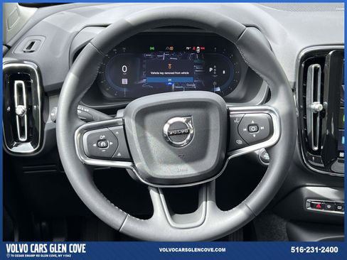 Certified 2025 Volvo XC40 B5 Ultra w/ Protection Package Premier image 13