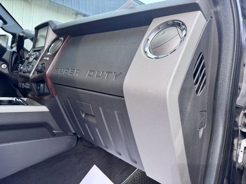 Used 2015 Ford F250 Lariat w/ Lariat Ultimate Package image 16