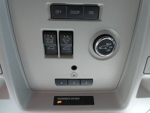 Certified 2020 Chevrolet Tahoe LT AWD/4WD image 31