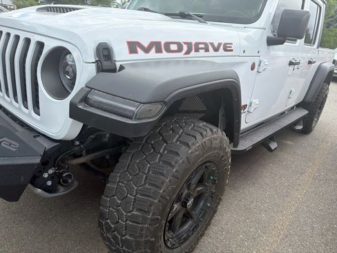 Used 2021 Jeep Gladiator Mojave AWD/4WD image 2