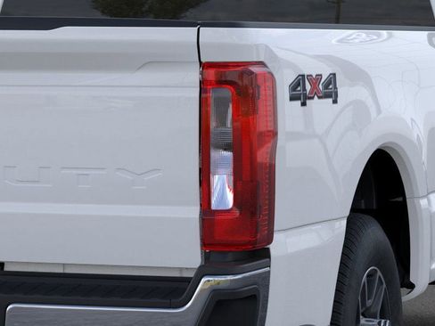 New 2025 Ford F350 XLT image 21