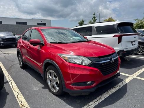 Used 2017 Honda HR-V EX image 5