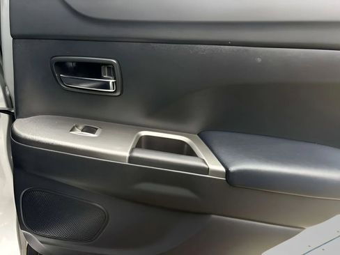 Used 2022 Mitsubishi Outlander Sport SE image 23