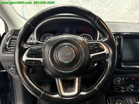 Used 2020 Jeep Compass Limited image 4