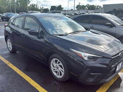 Used 2024 Subaru Impreza 2.0i AWD/4WD image 3