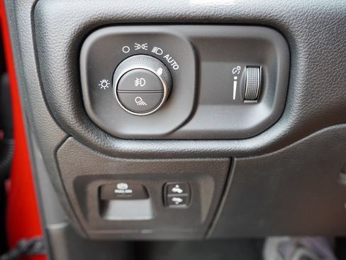 Certified 2022 RAM 1500 Big Horn w/ Built-to-serve Edition AWD/4WD image 24