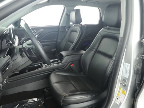 Used 2020 Lincoln Corsair FWD w/ Equipment Group 101A image 10