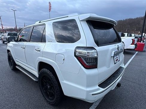 Used 2018 Toyota 4Runner Limited image 3