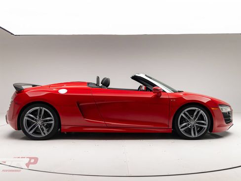 Used 2015 Audi R8 V10 AWD/4WD image 2