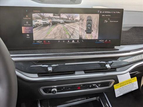 New 2026 BMW X7 xDrive40i w/ M Sport Package image 13
