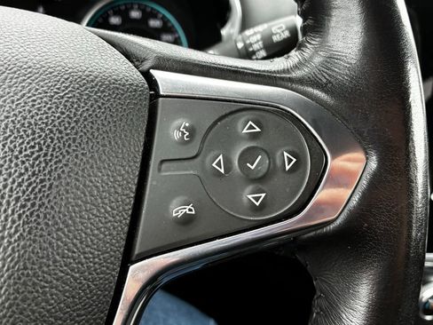 Used 2020 Chevrolet Traverse LT w/ LPO, Floor Liner Package image 23