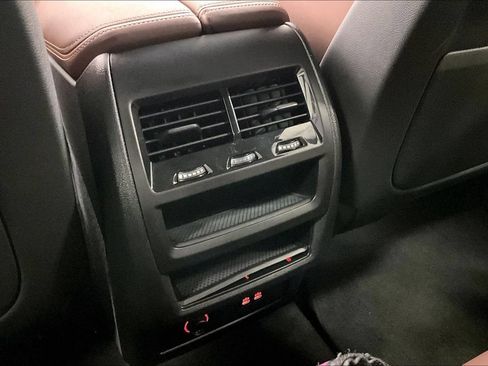 Used 2024 BMW X5 sDrive40i w/ M Sport Package RWD image 30