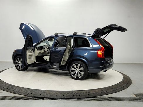 Used 2021 Volvo XC90 T6 Inscription w/ Advanced Package image 13