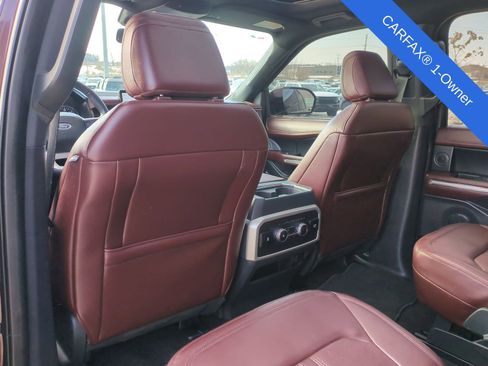 Used 2023 Ford Expedition Limited image 22