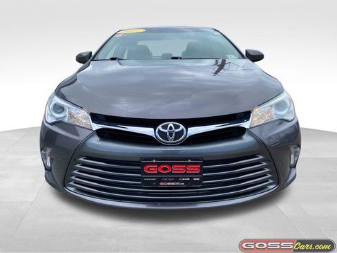 Used 2017 Toyota Camry LE FWD image 2