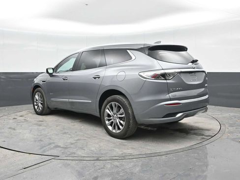 Used 2024 Buick Enclave Avenir AWD/4WD image 2