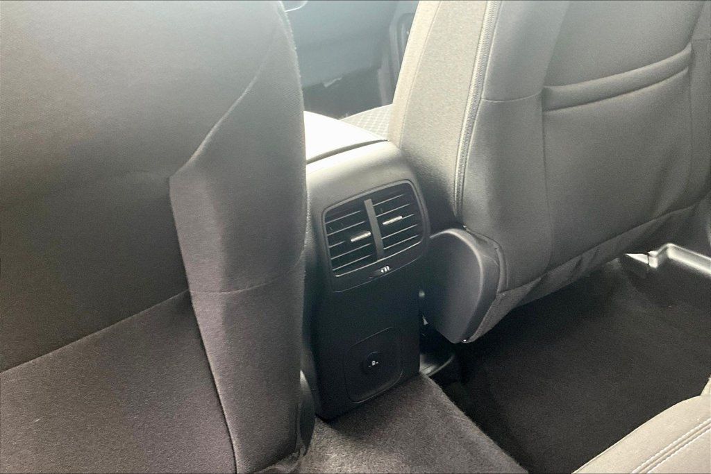 Used 2025 Ford Escape Active FWD image 12