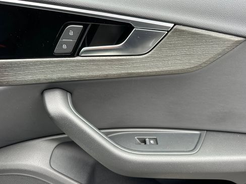 Used 2020 Audi A4 2.0T Premium w/ Convenience Package image 18